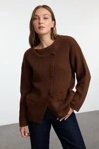 TRENDYOLMİLLA Brown Soft textured Double breasted Knitwear Cardigan