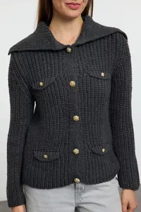 TRENDYOLMİLLA Anthracite Pocket Detail Knitwear Cardigan - Image 4