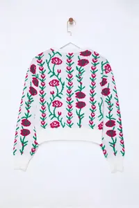 TRENDYOLMİLLA Ecru Soft textured Floral Knitwear Cardigan - Image 7