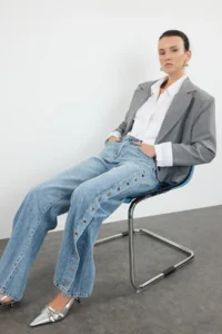 TRENDYOLMİLLA Mavi More Sustainable Accessory Detailed High Waist Wide Leg jeans
