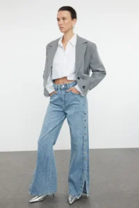 TRENDYOLMİLLA Mavi More Sustainable Accessory Detailed High Waist Wide Leg jeans - Image 2