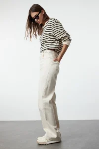 TRENDYOLMİLLA Ecru Waist Detailed High Waist Wide Leg Wide Leg 100% Cotton Non-Stretch jeans - Image 2