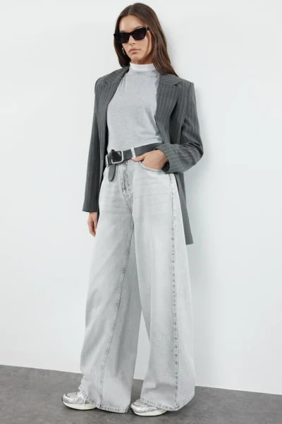 TWOAW25JE00102-GRAY_1