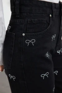 TRENDYOLMİLLA Black Bow/Ribbon Detailed Stone High Waist Wide Leg jeans - Image 4