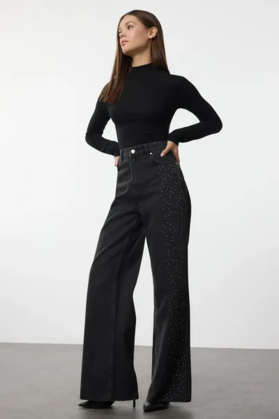 TWOAW25JE00379-BLACK_1