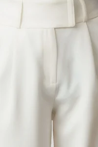 TRENDYOLMİLLA White Waist Detailed Straight/Plain Cut Weaving Dress Pants - Image 4