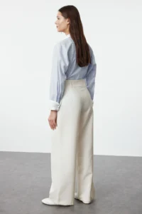 TRENDYOLMİLLA White Waist Detailed Straight/Plain Cut Weaving Dress Pants - Image 5