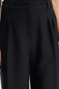 TRENDYOLMİLLA Black Pilili Wide Leg/Wide Leg Weaving Pants  Palazzo Pants - Image 4