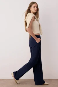 TRENDYOLMİLLA Dark Navy Pilili Wide Leg/Wide Leg Pants - Image 2