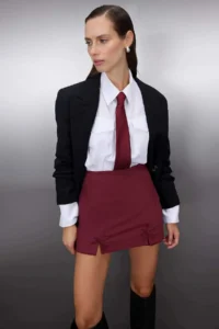 TRENDYOLMiLLA Teen Burgundy Bow Detailed slit Mini Weaving Shorts Skirt - Image 3