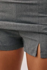 TRENDYOLMiLLA Gray Bow Detailed slit Mini Weaving Shorts Skirt - Image 2