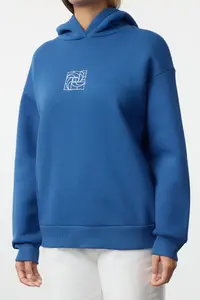 TRENDYOLMİLLA Saks Blue Oversized/Wide Pattern Embroidered Thick Fleece Inside Knitting Sweatshirt - Image 4