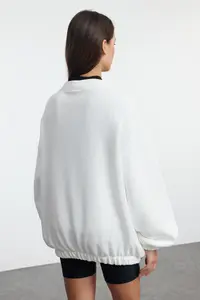 TRENDYOLMİLLA Ecru Zippered Oversized/Wide Pattern Thick Knitting Sweatshirt with Fleece Inside - Image 5