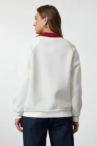 TRENDYOLMİLLA Ecru  Knitting Sweatshirt - Image 5