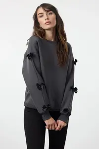 TRENDYOLMİLLA Anthracite Bow Detailed Oversized/Wide Pattern Thick Fleece Inside Knitting Sweatshirt