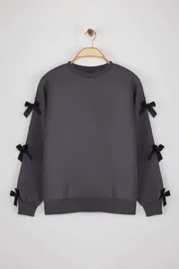 TRENDYOLMİLLA Anthracite Bow Detailed Oversized/Wide Pattern Thick Fleece Inside Knitting Sweatshirt - Image 6