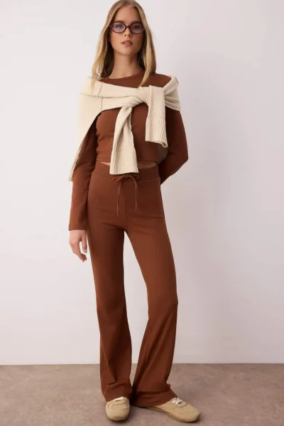 TWOAW26AU00008-BROWN_1