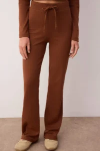 TRENDYOLMİLLA Wardrobe Essentials – Brown slim/Firmed Top and Bottom Set | - Image 3
