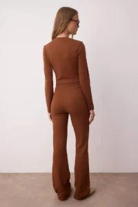 TRENDYOLMİLLA Wardrobe Essentials – Brown slim/Firmed Top and Bottom Set | - Image 4