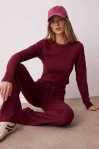 TRENDYOLMİLLA Wardrobe Essentials – Burgundy slim/Fitting Knitting Top and Bottom Set | - Image 2