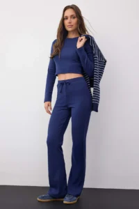 TRENDYOLMİLLA Wardrobe Essentials – Navy Blue slim/Fitting Knitting Top and Bottom Set | - Image 2
