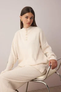 TRENDYOLMİLLA Non-body Selecting Stone Dog collar Button Detailed Sweater-Pants Knitwear Bottom - Top Set - Image 2