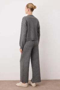 TRENDYOLMİLLA Anthracite Striped Sweater-Pants Knitwear Bottom - Top Set - Image 4