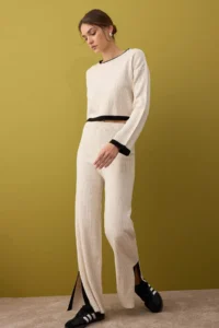 TRENDYOLMİLLA Stone Crop Color Bloklu Ribbed Sweater-Pants Knitwear Bottom - Top Set - Image 2