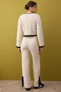 TRENDYOLMİLLA Stone Crop Color Bloklu Ribbed Sweater-Pants Knitwear Bottom - Top Set - Image 4