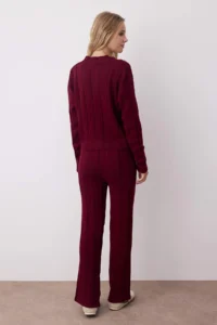 TRENDYOLMİLLA Burgundy V-neck Cardigan-Pants Knitwear Bottom - Top Set - Image 4