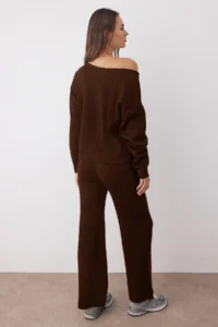 TRENDYOLMİLLA Brown Boat Neck Sweater-Pants Knitwear Bottom - Top Set - Image 4