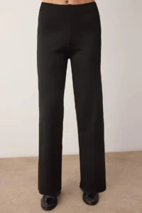 TRENDYOLMİLLA Black V-neck Button Detailed Cardigan-Pants Knitwear Bottom - Top Set - Image 3