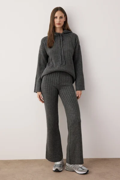 TWOAW26AU00048-GRAY_1