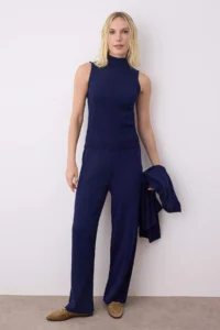TRENDYOLMİLLA Navy Blue Accessory Detailed 3 Sets Cardigan-Blouse-Pants Knitwear Set - Image 2