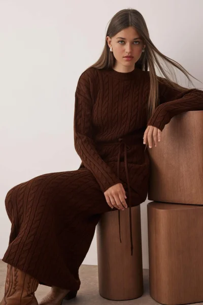 TWOAW26AU00055-BROWN_1