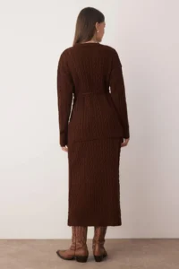 TRENDYOLMİLLA Brown Wide Pattern Sweater-Skirt Knitwear Top and Bottom Set - Image 4