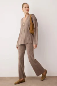 TRENDYOLMİLLA Mink V-neck Blouse-Cardigan-Pants Knitwear Bottom - Top Set - Image 6