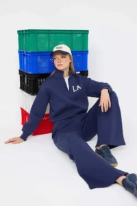 TRENDYOLMİLLA Teen Navy Blue Embroidered Dog collar Zippered Wideleg/Wide Leg Knitting Tracksuit - Image 2