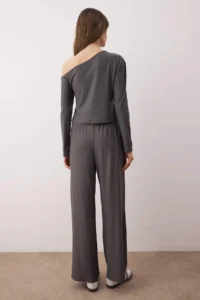 TRENDYOLMİLLA Anthracite Drop Sleeve Detailed Soft Touch Flexible Knitting Bottom - Top Set - Image 5