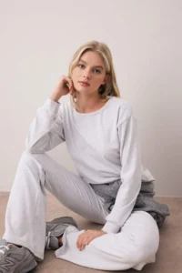 TRENDYOLMİLLA Gray Melanj Crew Neck Regular Top Flare/flared leg Knitting Bottom - Top Set - Image 2
