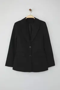 TRENDYOLMİLLA Black Fitted/Waist Fitting Weaving Blazer Jacket - Image 5