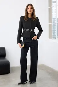 TRENDYOLMİLLA Black Arched Fitted Chic Weaving Blazer Jacket - Image 2