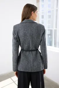TRENDYOLMİLLA Anthracite Self-Arched Herringbone Weaving Wool Content Bowl Blazer Jacket - Image 4