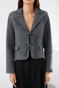 TRENDYOLMİLLA Anthracite Binding Detailed Short Bowl Weaving Woolly Blazer Jacket - Image 3