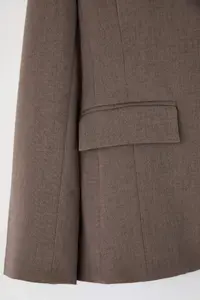 TRENDYOLMİLLA Mink Beige Fitted Weaving Blazer Jacket - Image 3