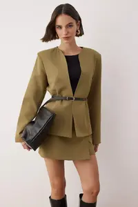 TRENDYOLMİLLA Light Khaki Arched Normal Pattern Weaving Blazer Jacket