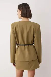 TRENDYOLMİLLA Light Khaki Arched Normal Pattern Weaving Blazer Jacket - Image 4