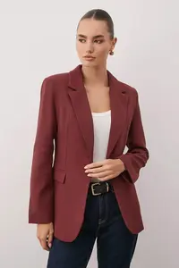TRENDYOLMİLLA Burgundy Mono Closure Fitted Weaving Blazer Jacket - Image 2