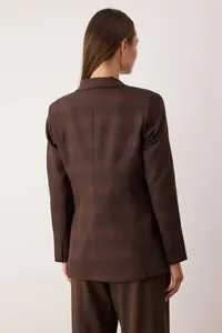 TRENDYOLMİLLA Brown Burgundy Checkered/Checkered Normal Pattern Double breasted Kapama Weaving Blazer Jacket - Image 5