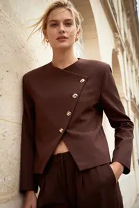 TRENDYOLMİLLA More Sustanaible Brown Asymmetric Kapama Regular/Normal Pattern Weaving Jacket